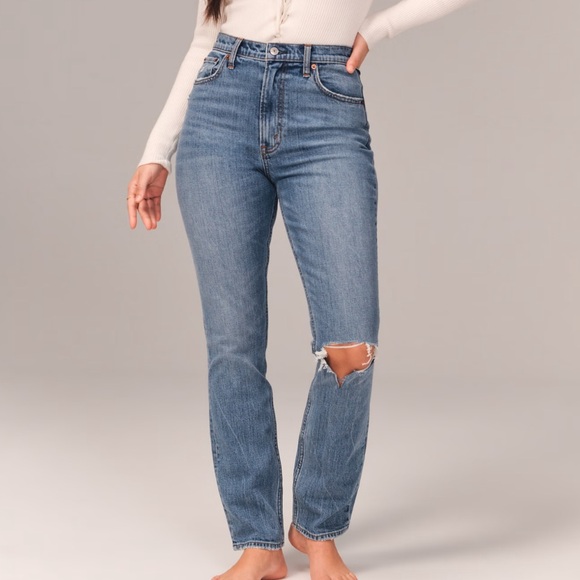 Abercrombie & Fitch Denim - Abercrombie and Fitch Ultra High Rise 90s Slim Straight Jean Size 27